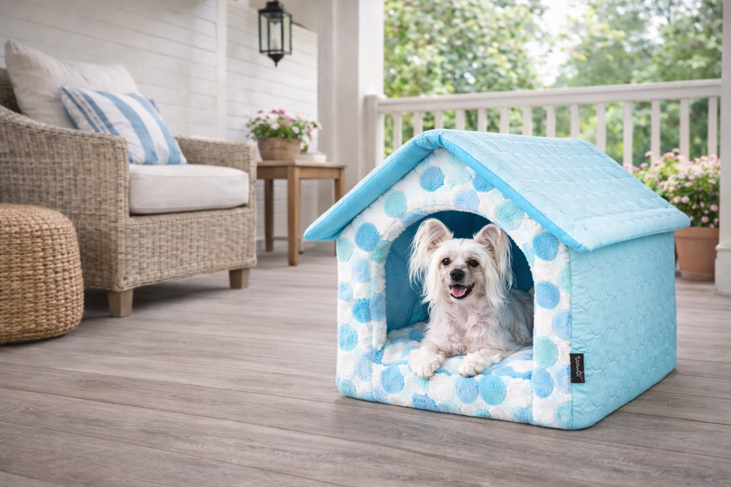 Parisian Pet 'Cotton Candy House' (M) for Dogs & Cats - Luxury, Washable, Soft Blue Pet House for Medium-Sized Pets