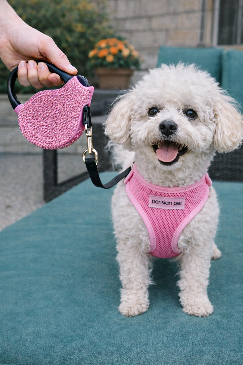 Parisian Pet 'Crystal Retractable Leash Pink' for Dogs & Cats – Comfortable, Strong Leash with Ergonomic Handle